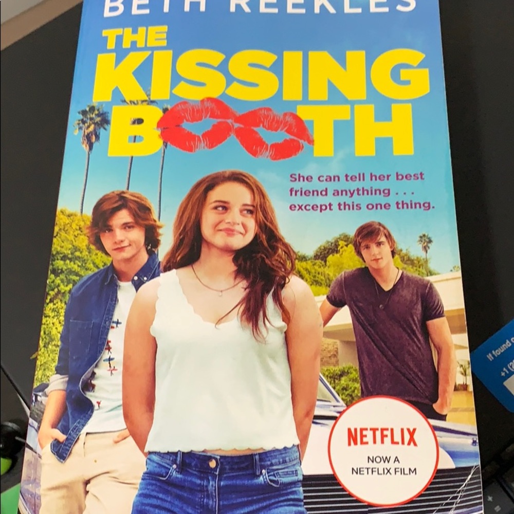 The Kissing Booth Paperback